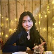 An chatty native speaker teaching the realist Chinese